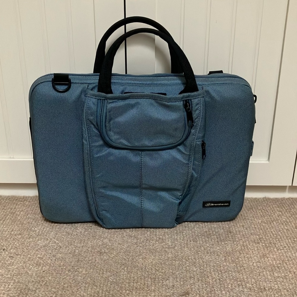 Blue Brenthaven Laptop Bag